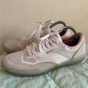 Vans Skate AVE Pro shoe with an UltimateWaffle sole Men’s size 9